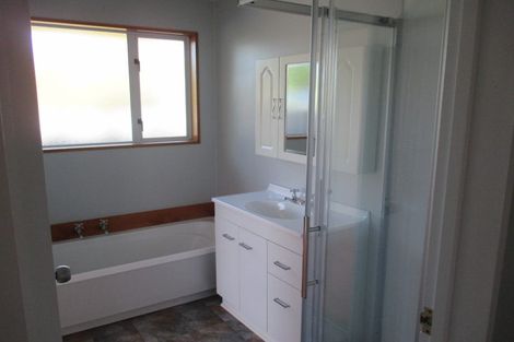 Photo of property in 1/68 Checketts Avenue, Halswell, Christchurch, 8025