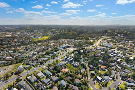 Photo of property in 899a East Coast Road, Northcross, Auckland, 0632