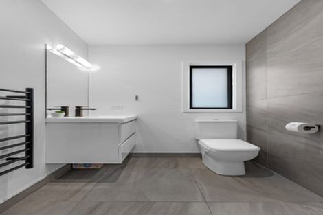 Photo of property in 27 Greenvale Place, Welcome Bay, Tauranga, 3112