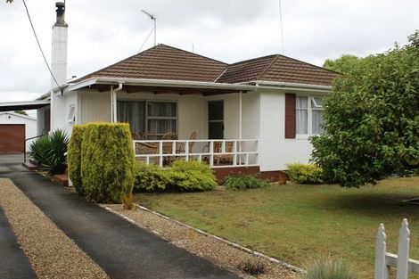 Photo of property in 35 Clifton Avenue, Carterton, 5713