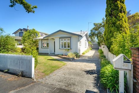 Photo of property in 35 Florence Avenue, Palmerston North, 4414