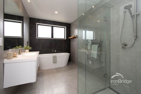 Photo of property in 32 Mills Road, Marshland, Christchurch, 8051