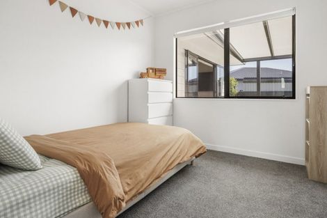 Photo of property in 61 Kane Road, Papamoa Beach, Papamoa, 3118