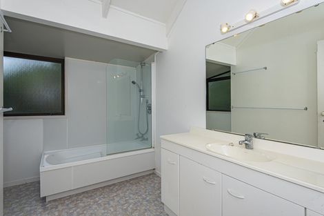 Photo of property in 51 George Point Road, Onerahi, Whangarei, 0110