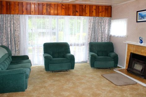 Photo of property in 35 Clifton Avenue, Carterton, 5713