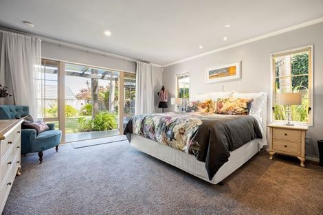 Photo of property in 62 Cairns Crescent, Rototuna, Hamilton, 3210