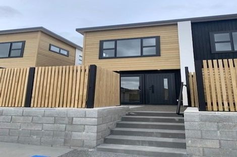 Photo of property in 9/370 Stokes Valley Road, Stokes Valley, Lower Hutt, 5019