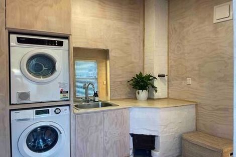 Photo of property in 11 Latham Street, Napier South, Napier, 4110