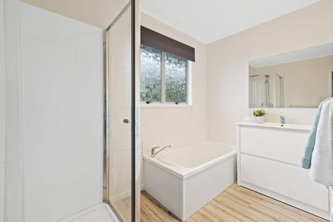 Photo of property in 94 Salamanca Road, Sunnynook, Auckland, 0620