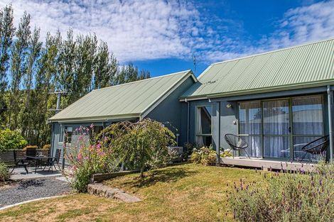 Photo of property in 8 Allans Beach Road, Portobello, Dunedin, 9014