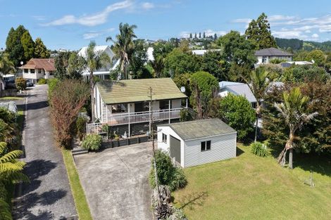 Photo of property in 129 Durrant Drive, Whangamata, 3620