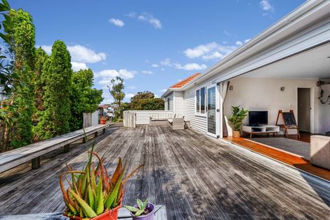 Photo of property in 171 Powderham Street, New Plymouth, 4310