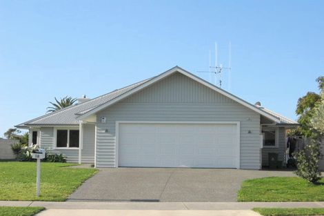 Photo of property in 18 Sovereign Drive, Papamoa Beach, Papamoa, 3118