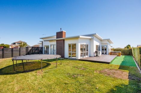 Photo of property in 1 Silicon Way, Fitzherbert, Palmerston North, 4410