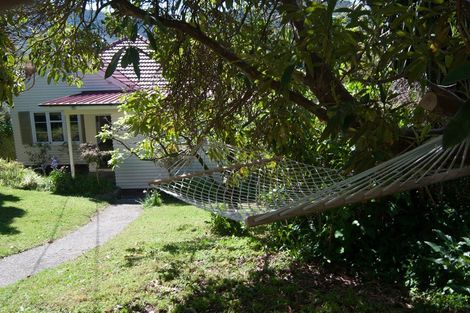 Photo of property in 18 Trelissick Crescent, Ngaio, Wellington, 6035