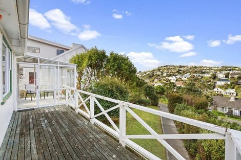 Photo of property in 100 Moorefield Road, Johnsonville, Wellington, 6037