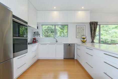 Photo of property in 6b Cronin Place, Beach Haven, Auckland, 0626