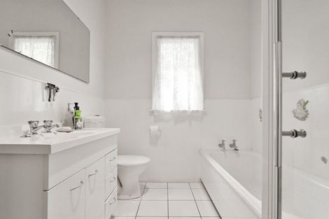 Photo of property in 407 Burnett Street, Mahora, Hastings, 4120