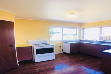 Photo of property in 3/7 Highland Park Drive, Highland Park, Auckland, 2010