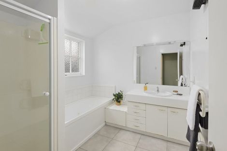 Photo of property in 2 Ashfield Place, Ilam, Christchurch, 8041