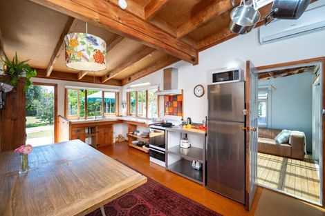 Photo of property in 21 Grove Road, Haumoana, 4102