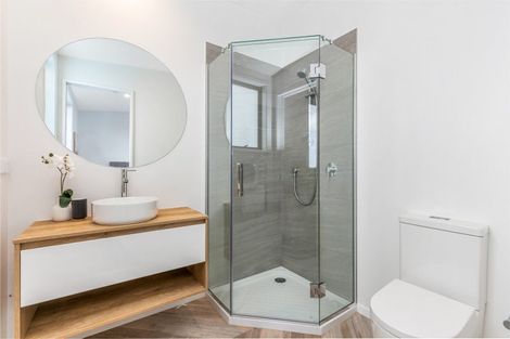 Photo of property in 4/8 Bennett Road, Pakuranga, Auckland, 2010