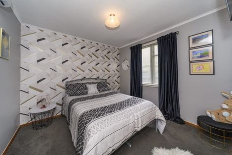 Photo of property in 19 Pembroke Street, Highbury, Palmerston North, 4412