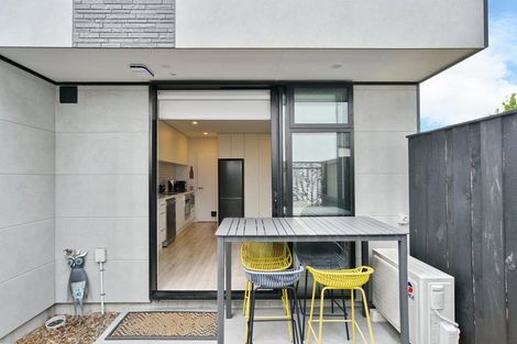 Photo of property in 8/10 New Brighton Road, Shirley, Christchurch, 8061