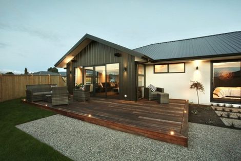 Photo of property in 17 Carrick Place, Mosgiel, 9024