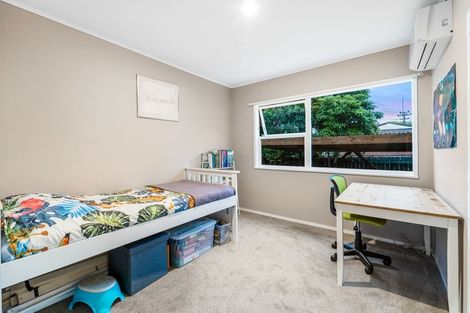 Photo of property in 554 Swanson Road, Ranui, Auckland, 0612