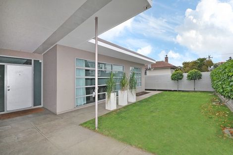 Photo of property in 8 Curzon Street, Onehunga, Auckland, 1061
