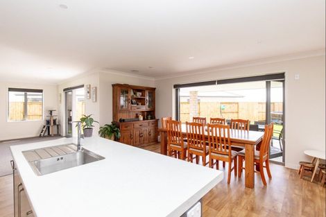 Photo of property in 24 Mcwatters Drive, Ngatea, 3503