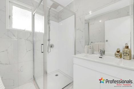 Photo of property in 39 Cottingham Crescent, Mangere East, Auckland, 2024