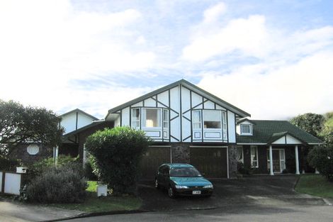 Photo of property in 11 Arthur Grove, Waikanae, 5036