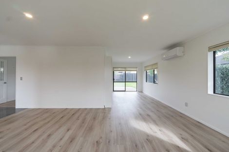 Photo of property in 16 Ravenscourt Place, Huntington, Hamilton, 3210