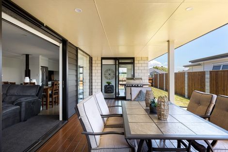 Photo of property in 2 Kotare Drive, Coastlands, Whakatane, 3120