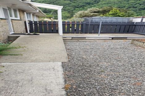 Photo of property in 18b Nelson Square, Picton, 7220