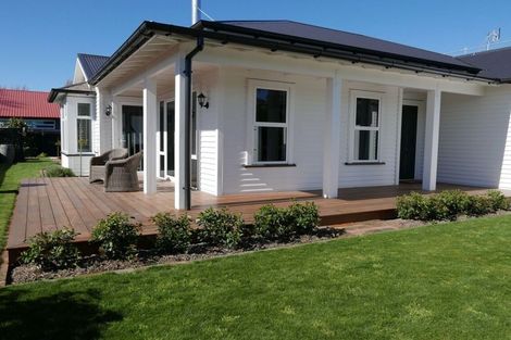 Photo of property in 114 Paparoa Street, Papanui, Christchurch, 8053