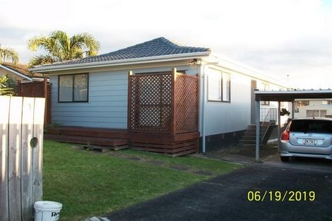 Photo of property in 2/204 Waitemata Drive, Ranui, Auckland, 0612