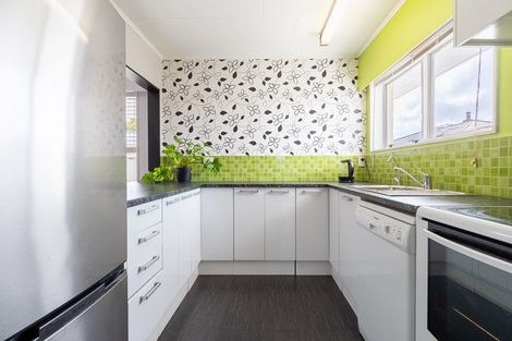 Photo of property in 10b Rimu Street, Waikanae, 5036