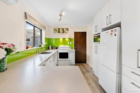 Photo of property in 4/87 Victoria Road, Papatoetoe, Auckland, 2025