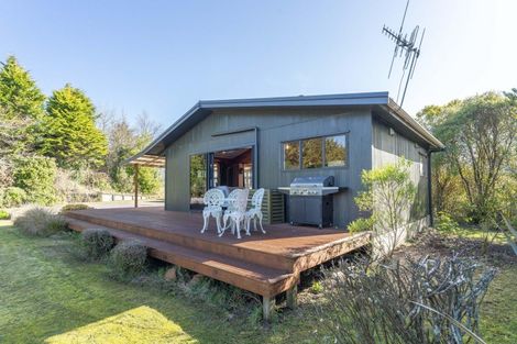 Photo of property in 18 Whakaroa Road, Kinloch, Taupo, 3385