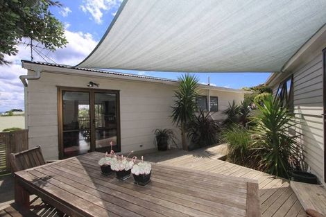 Photo of property in 64b Tiri Road, Manly, Whangaparaoa, 0930