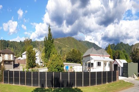 Photo of property in 28 Victory Street, Reefton, 7830