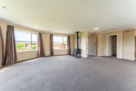 Photo of property in 23 Grove Avenue, Weston, Oamaru, 9401