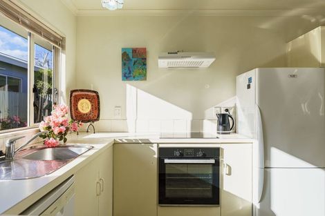 Photo of property in 2/50 Nuffield Avenue, Marewa, Napier, 4110