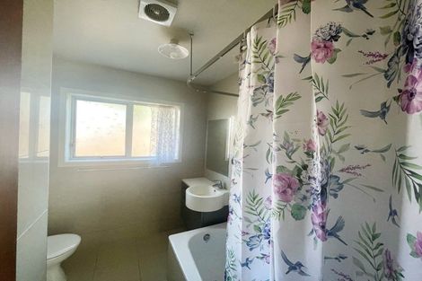 Photo of property in 6 Marr Road, Manurewa, Auckland, 2102