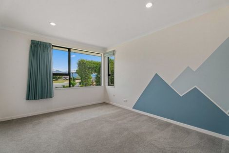 Photo of property in 4 Baker Grove, Wanaka, 9305