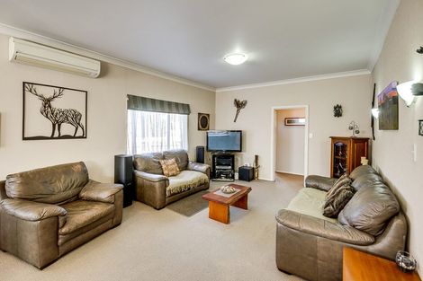 Photo of property in 238c Warwick Road, Mayfair, Hastings, 4122