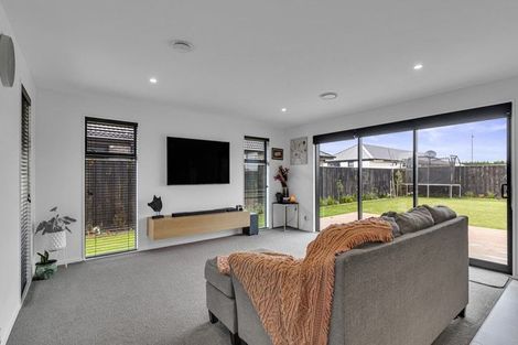 Photo of property in 17 Te Kanawa Lane, Rolleston, 7615